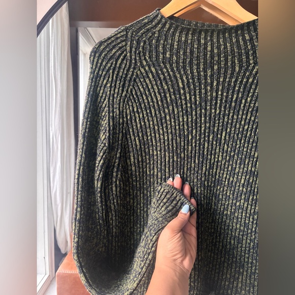 LULULEMON | cotton - cashmere blend mock neck sweater | size 8 - Picture 5 of 7